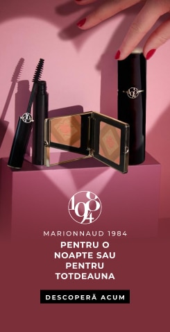 Set de machiaj Marionnaud 1984 cu mascara, fard compact și ruj, prezentat pe fundal roz, ideal pentru zi și seară.