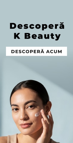 Persoană aplicând cremă de față K-Beauty – produse coreene pentru îngrijirea pielii