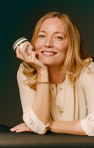 Cremă de față Sisley Paris, piele cu aspect neted și luminos.