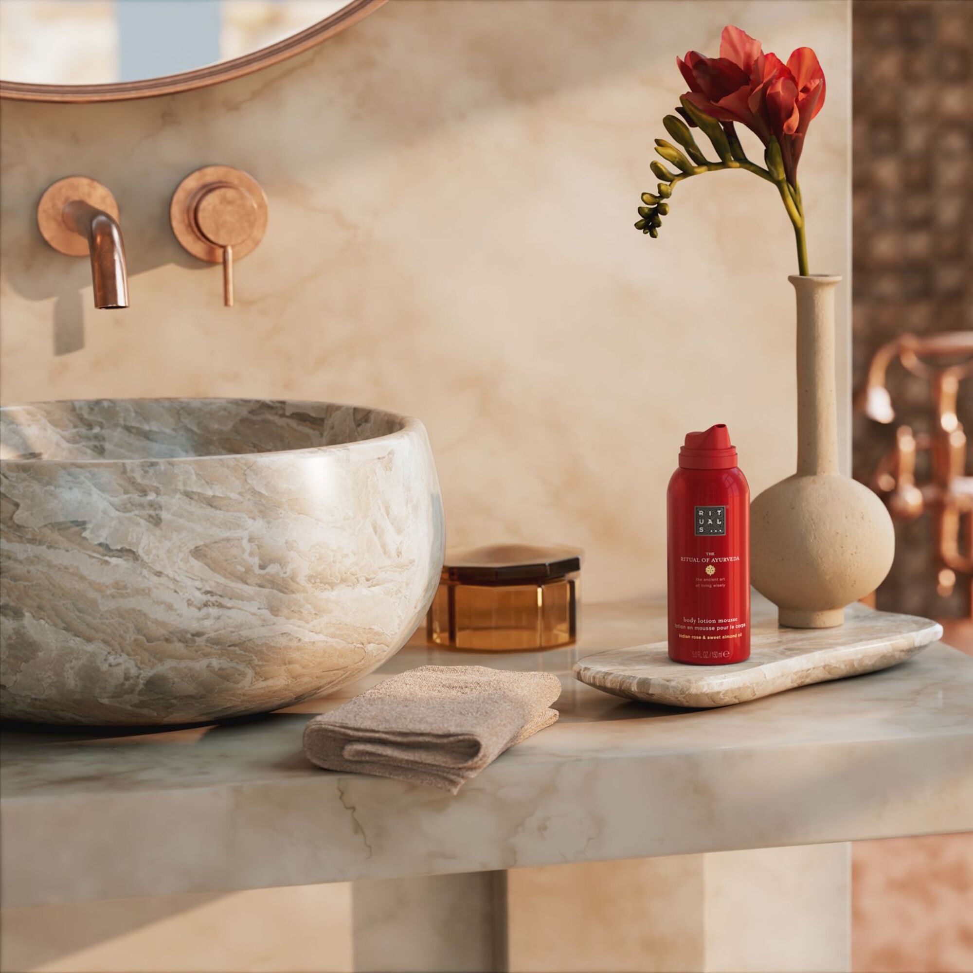 Lotiune-spuma pentru corp The Ritual of Ayurveda