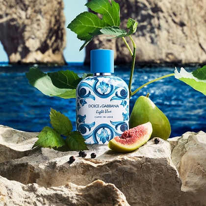 Light Blue Capri In Love Pour Homme Apa de Parfum