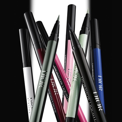 Tus de ochi rezistent la apa Liquid Liner