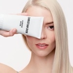 150 ML Dior Dior Cleansing Line Spuma de curatare OFF/ON Foaming Cleanser 3 of 4 Spuma de curatare OFF/ON Foaming Cleanser