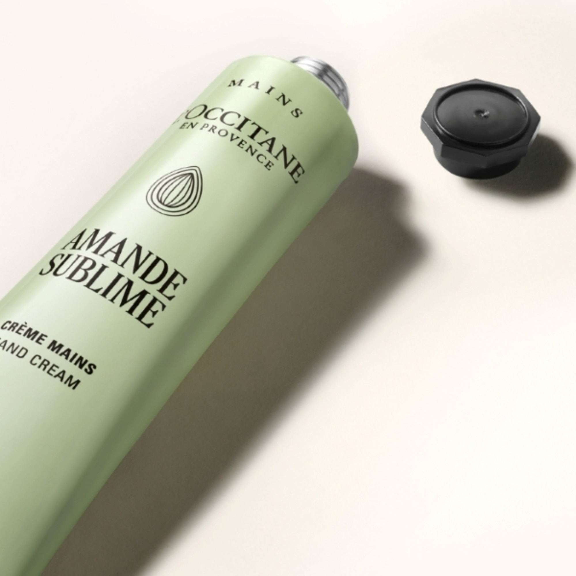 Crema de mani Almond Hand Cream