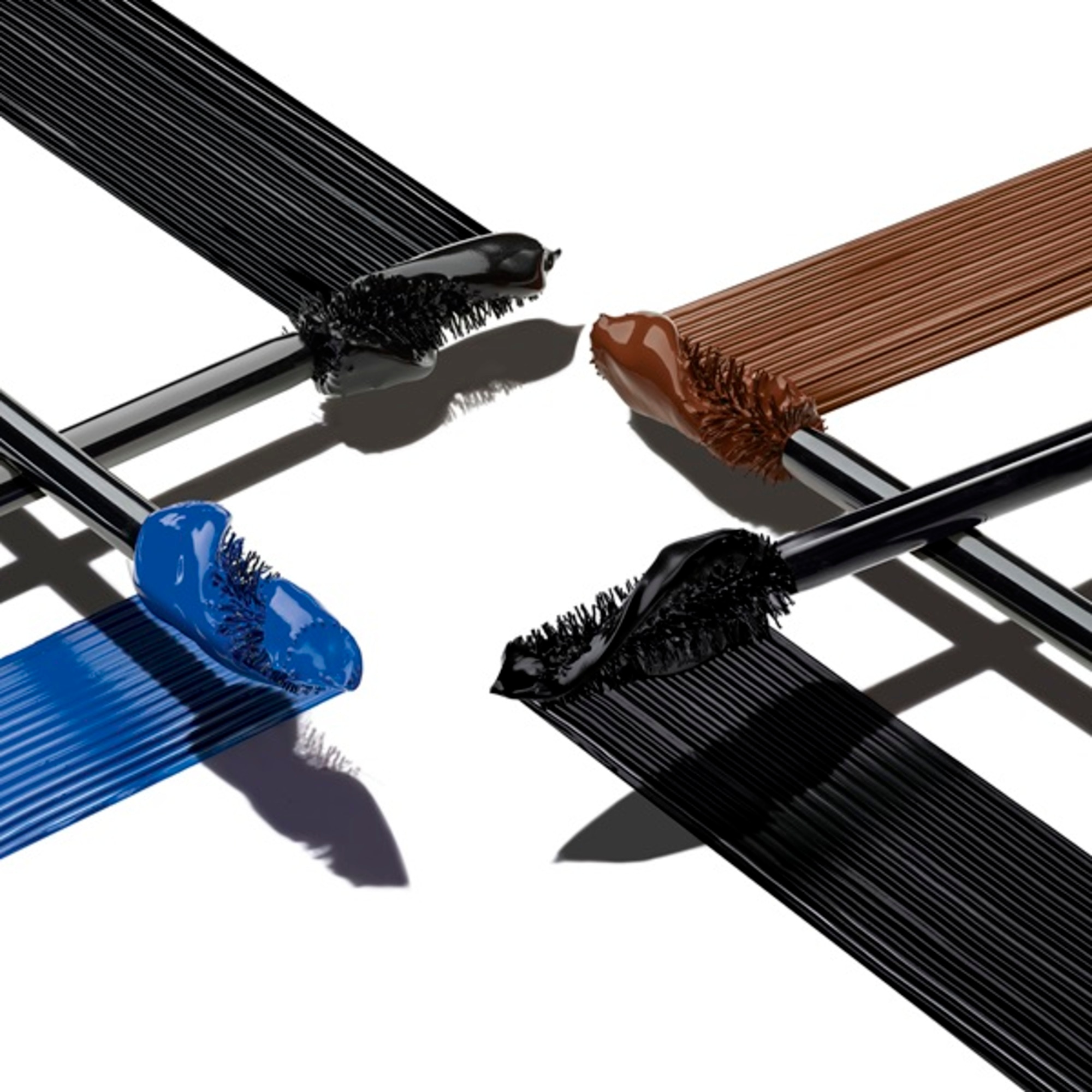 Mascara pentru volum Lash Clash