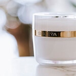 50 ML Sisley L INTEGRAL ANTI AGE Crema antirid Sisleya L integral Anti-Age 5 of 8 Crema antirid Sisleya L integral Anti-Age