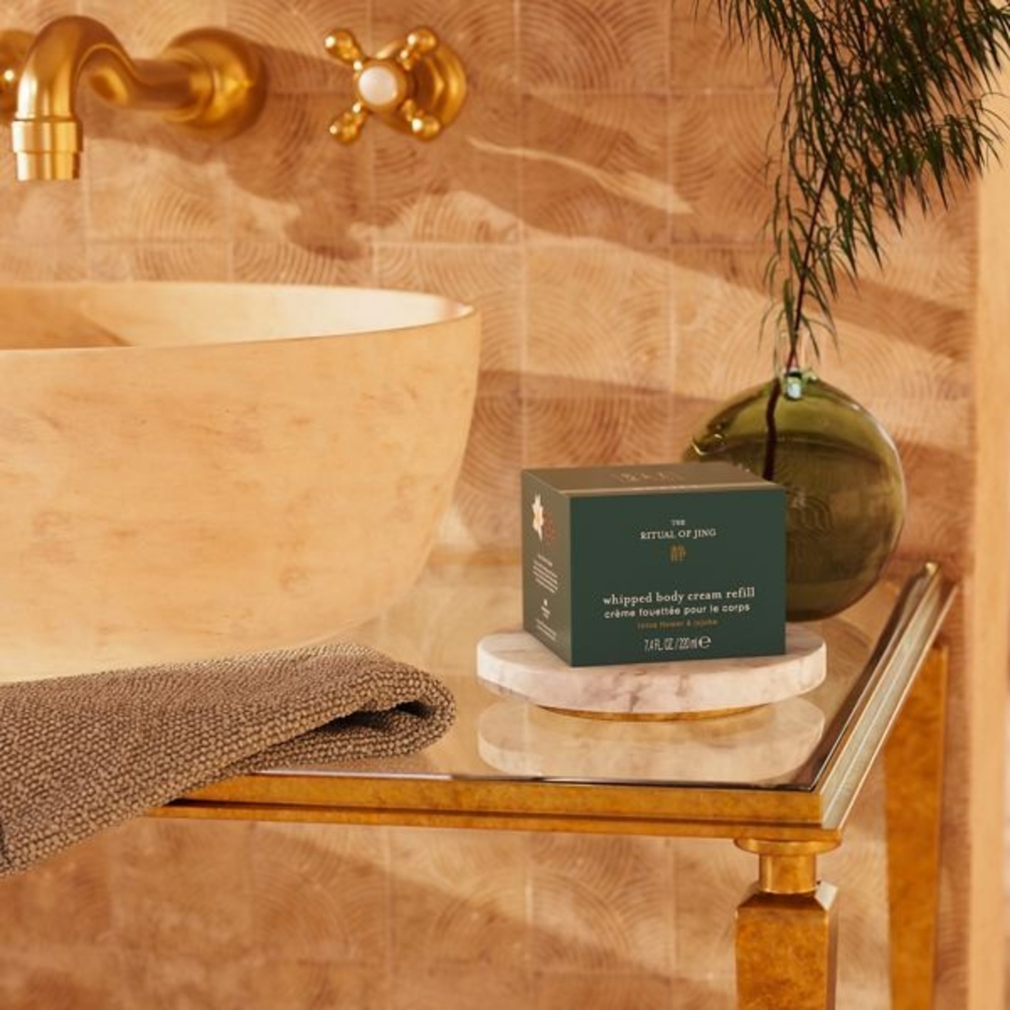 Rezerva pentru crema de corp aerata The Ritual of Jing
