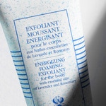 200 ML Sisley ENERGIZING FOAMING Exfoliant de corp Energizing Foaming Exfoliant 4 of 7 Exfoliant de corp Energizing Foaming Exfoliant