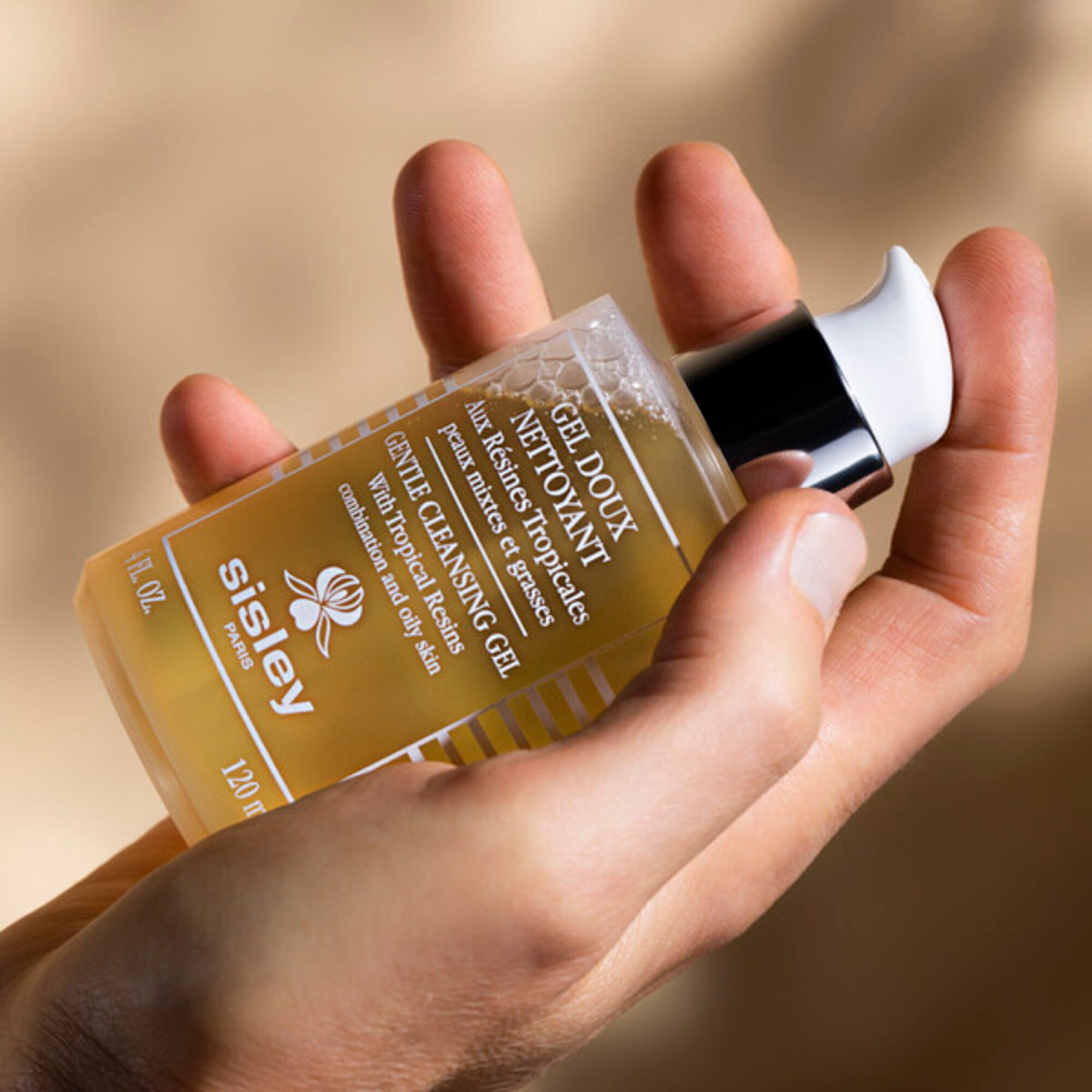 Gel demachiant Gentle Cleansing Gel