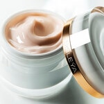 50 ML Sisley L INTEGRAL ANTI AGE Crema de fata Sisleya Fresh Gel Cream  4 of 8 Crema de fata Sisleya Fresh Gel Cream