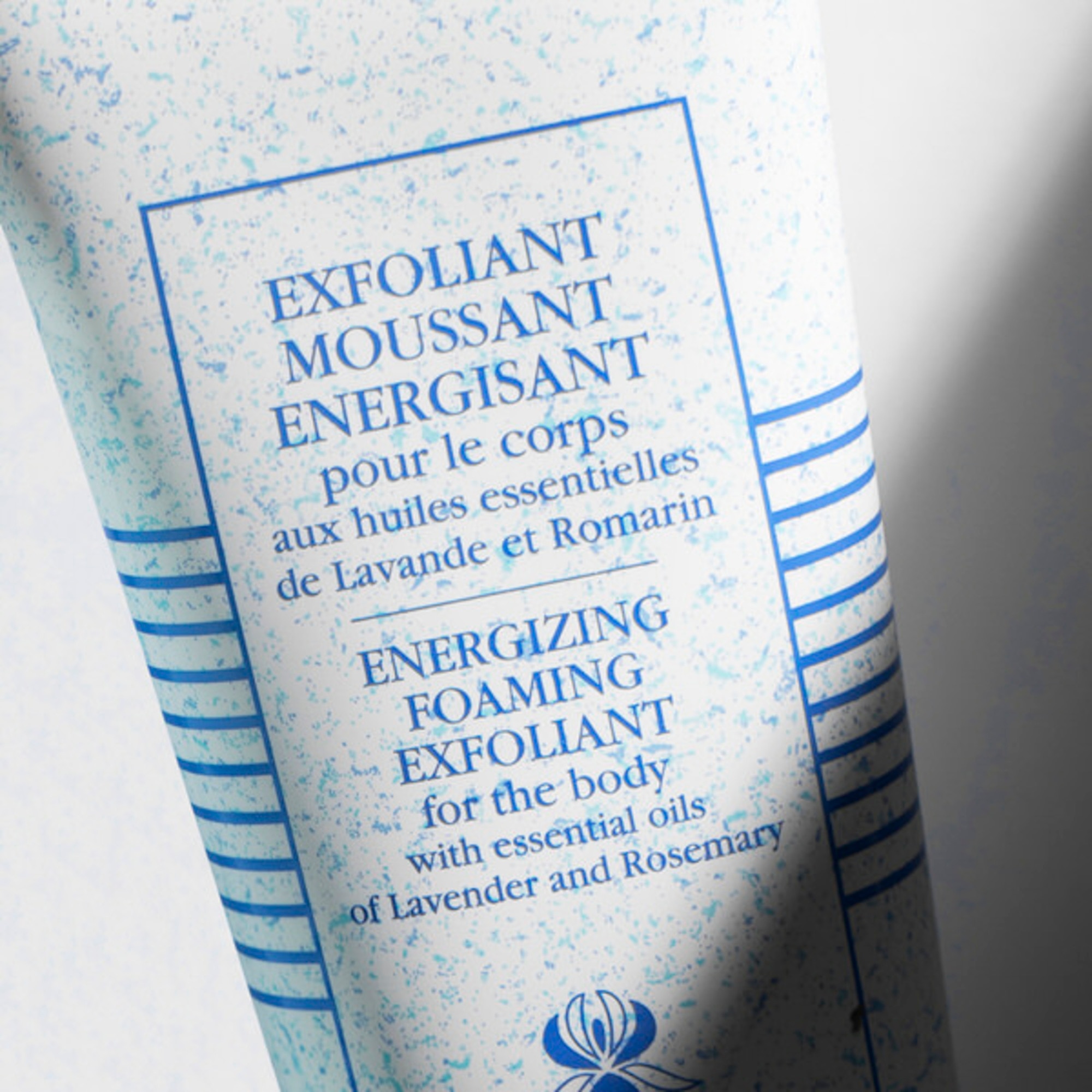 Exfoliant de corp Energizing Foaming Exfoliant