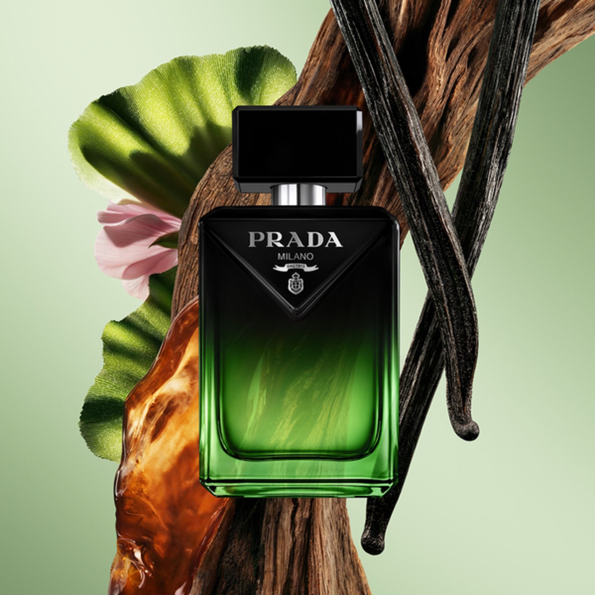 30 ML Prada Paradigme Paradigme Le Parfum 4 of 8 Paradigme Le Parfum