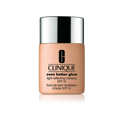  Clinique EVEN BETTER Fond de ten Even Better Glow  1 of 1 