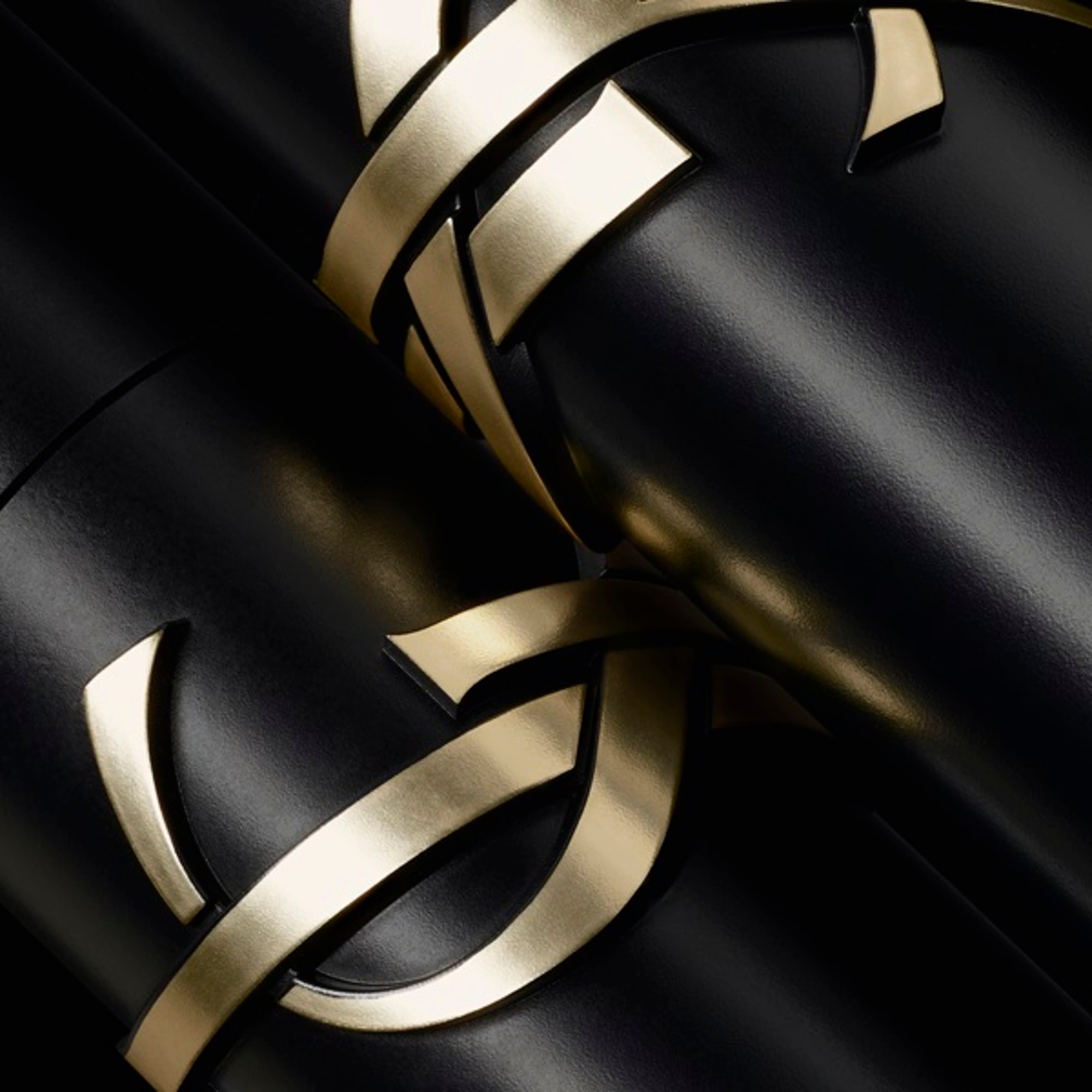 Mascara pentru volum Lash Clash