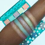  I Heart Revolution Daisy Paleta machiaj Mini Match Oops a Daisy  4 of 5 Paleta machiaj Mini Match Oops a Daisy