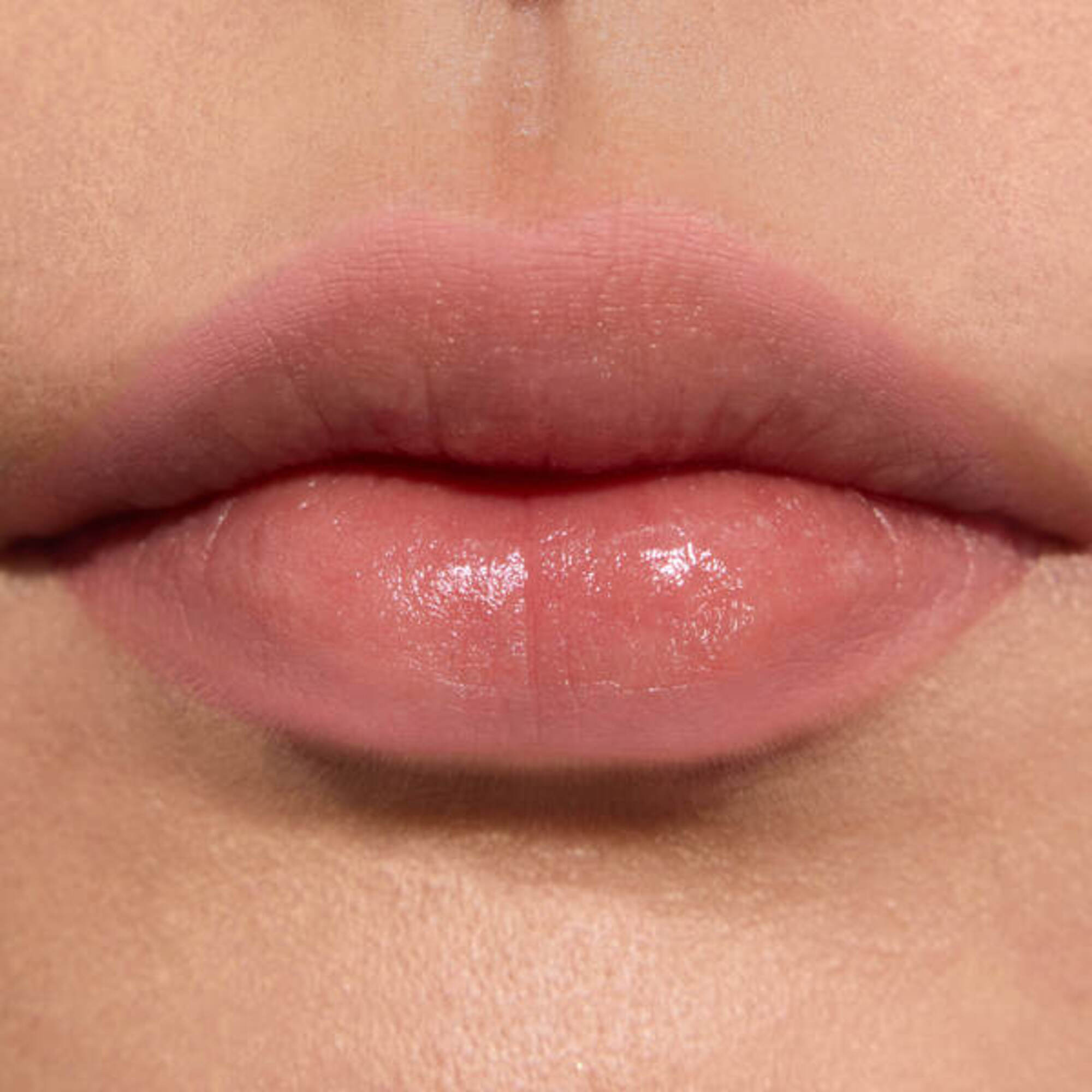 Creion contur de buze Lovenude Kiss Shaper