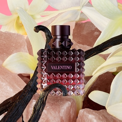 Born in Roma Donna Intense Apa de Parfum