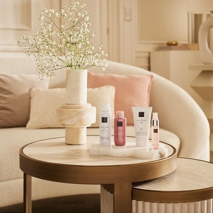 50+75+70+20 ML Rituals The Ritual of Sakura Set de ingrijire The Ritual of Sakura Small 1 of 1