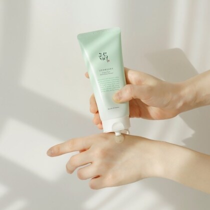 Gel de curatare facial Green Plum Refreshing Cleanser