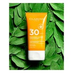 50 ML Clarins SUN CARE Crema protectie solara hidratanta SPF 30  3 of 3 Crema protectie solara hidratanta SPF 30