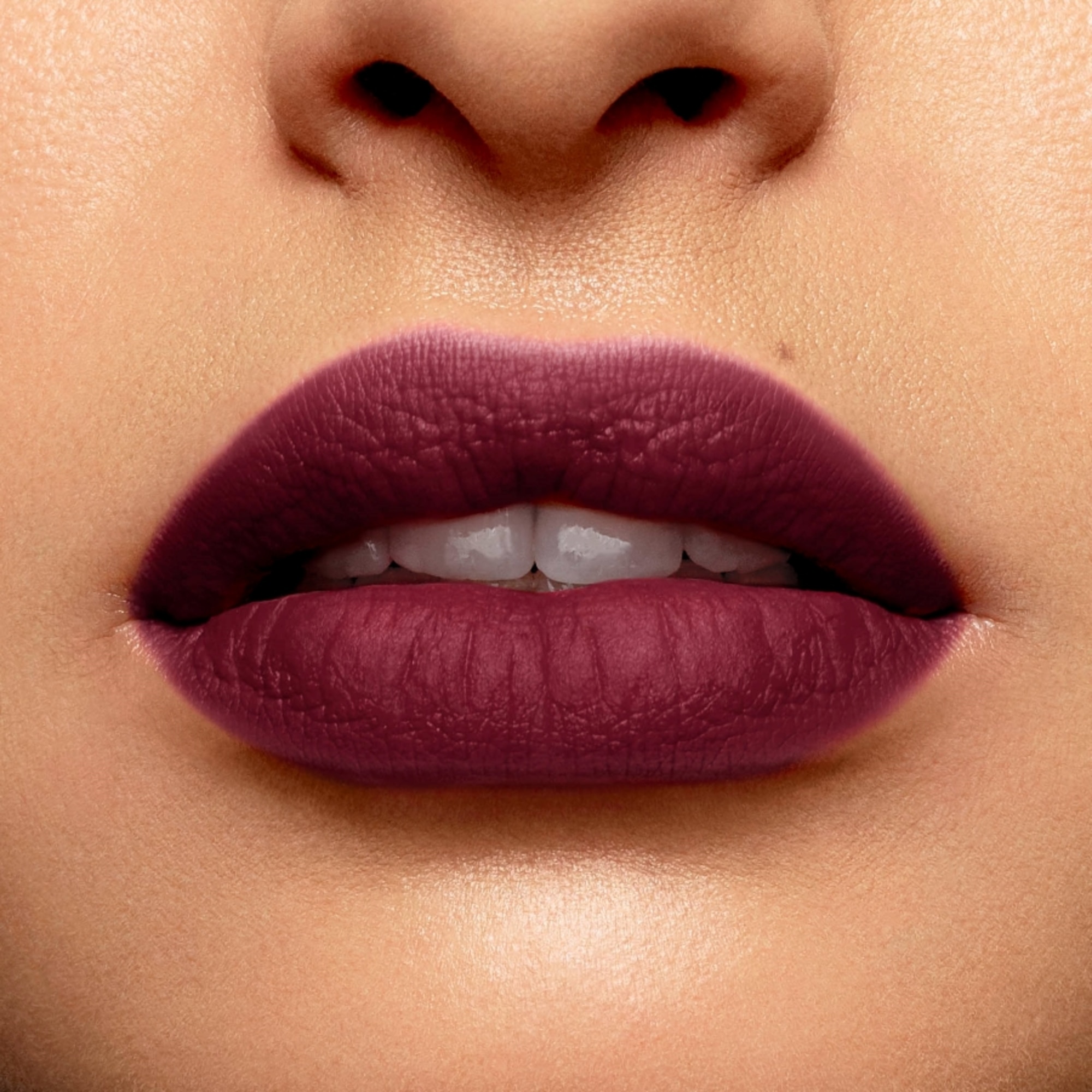 Lancôme L'ABSOLU ROUGE Ruj de buze de efect mat L Absolu Intimatte Rouge 1 of 3