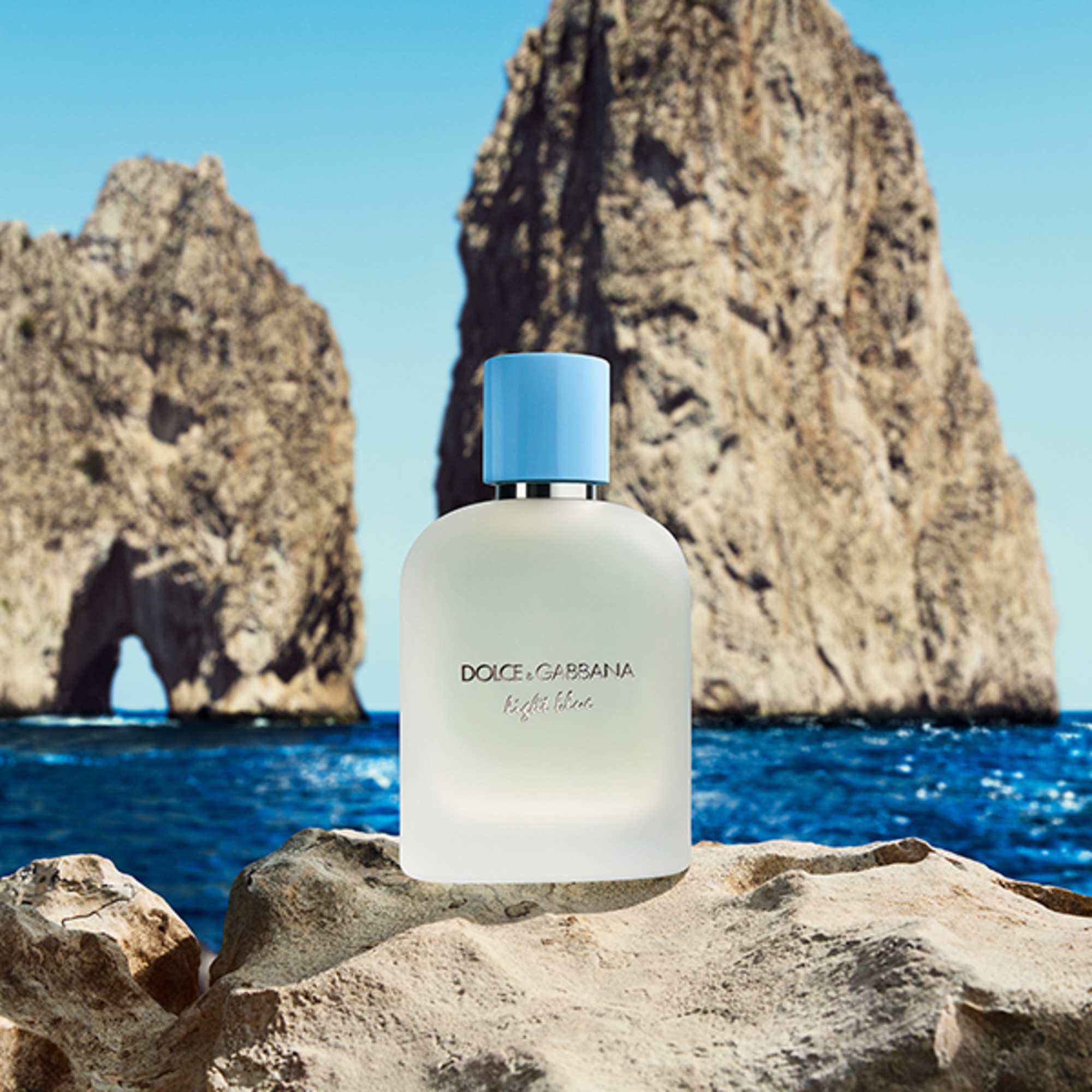 Light Blue Pour Homme Apa de Toaleta