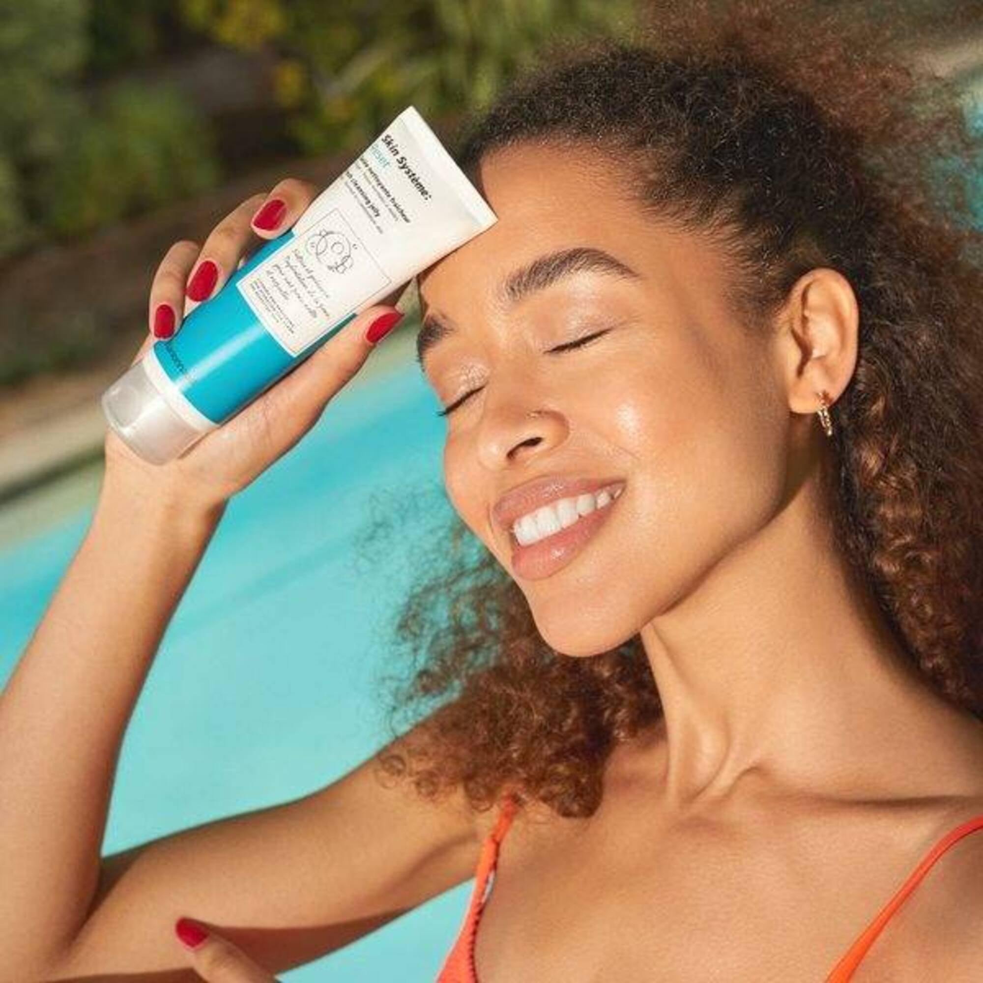 Gel spumant de curatare a fetei