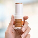 15 G Sisley SUPER STICK SOLAIR TEINTE Stick solar pentru fata SPF 50+ 5 of 5 Stick solar pentru fata SPF 50+