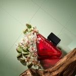 30 ML Prada PARADOXE Paradoxe Radical Essence Parfum 2 of 7 Paradoxe Radical Essence Parfum