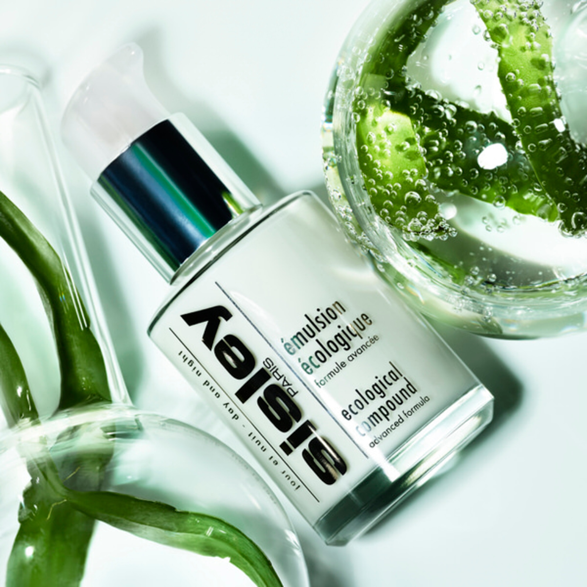 Emulsie hidratanta efect regenerator Ecological Compound