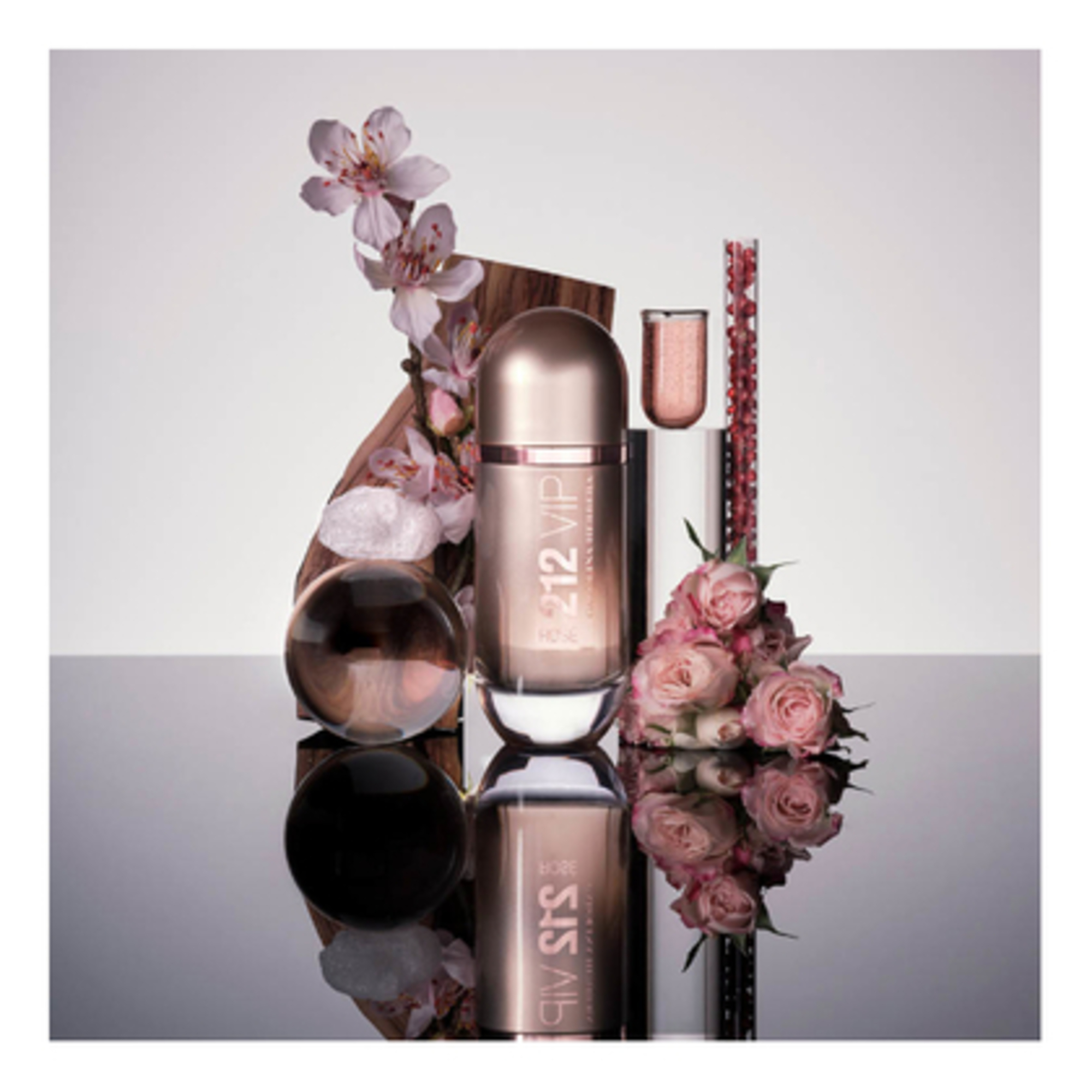 212 VIP ROSE Apa de Parfum