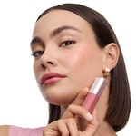  Lancôme Lip Idole Gloss de buze Lip Idole Cuddle Blur  2 of 8 Gloss de buze Lip Idole Cuddle Blur