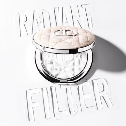 Pudra compacta Forever Nude Powder