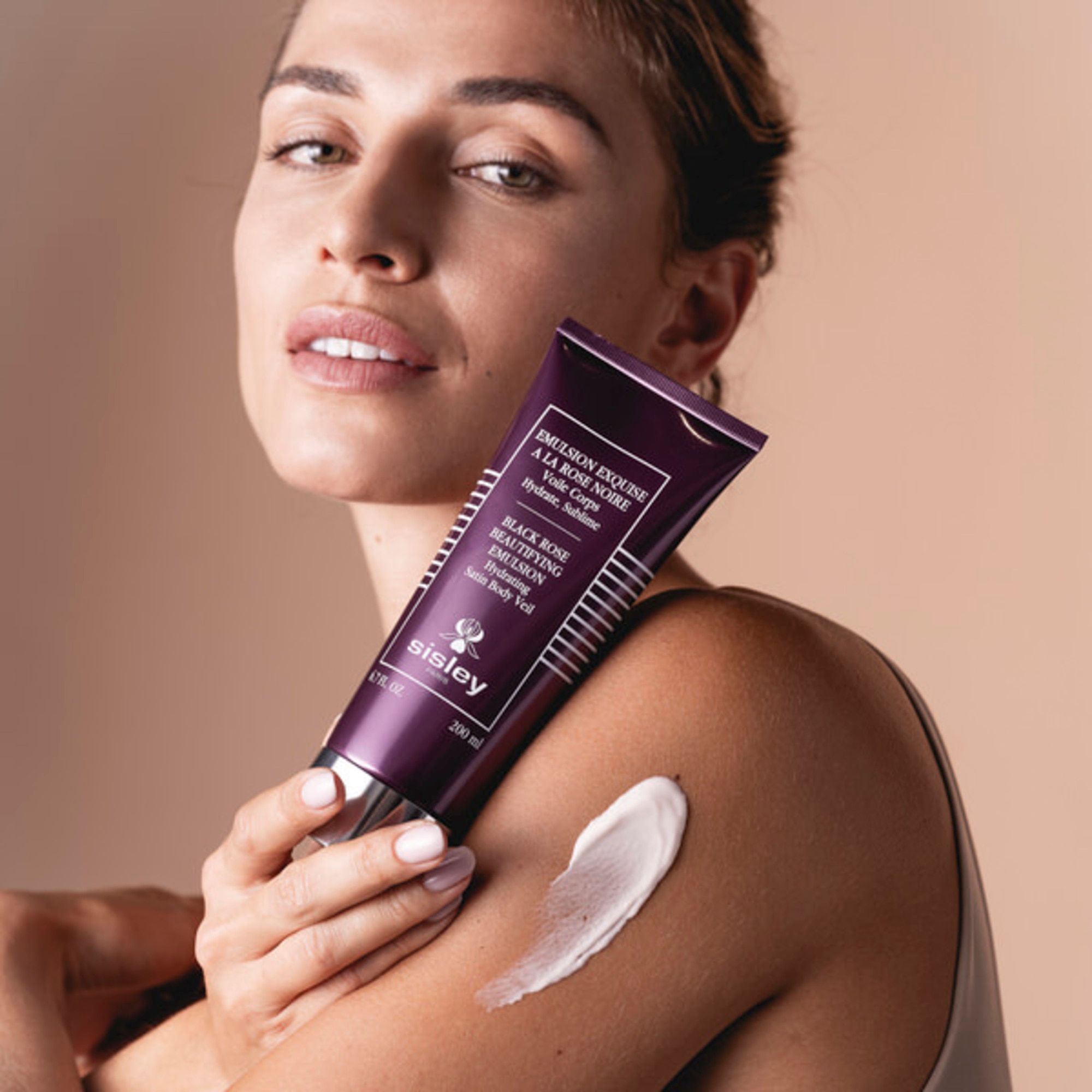 Crema hidratanta pentru corp Black Rose