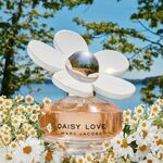 30 ML Marc Jacobs DAISY Daisy Love Apa de Toaleta  2 of 3 Daisy Love Apa de Toaleta