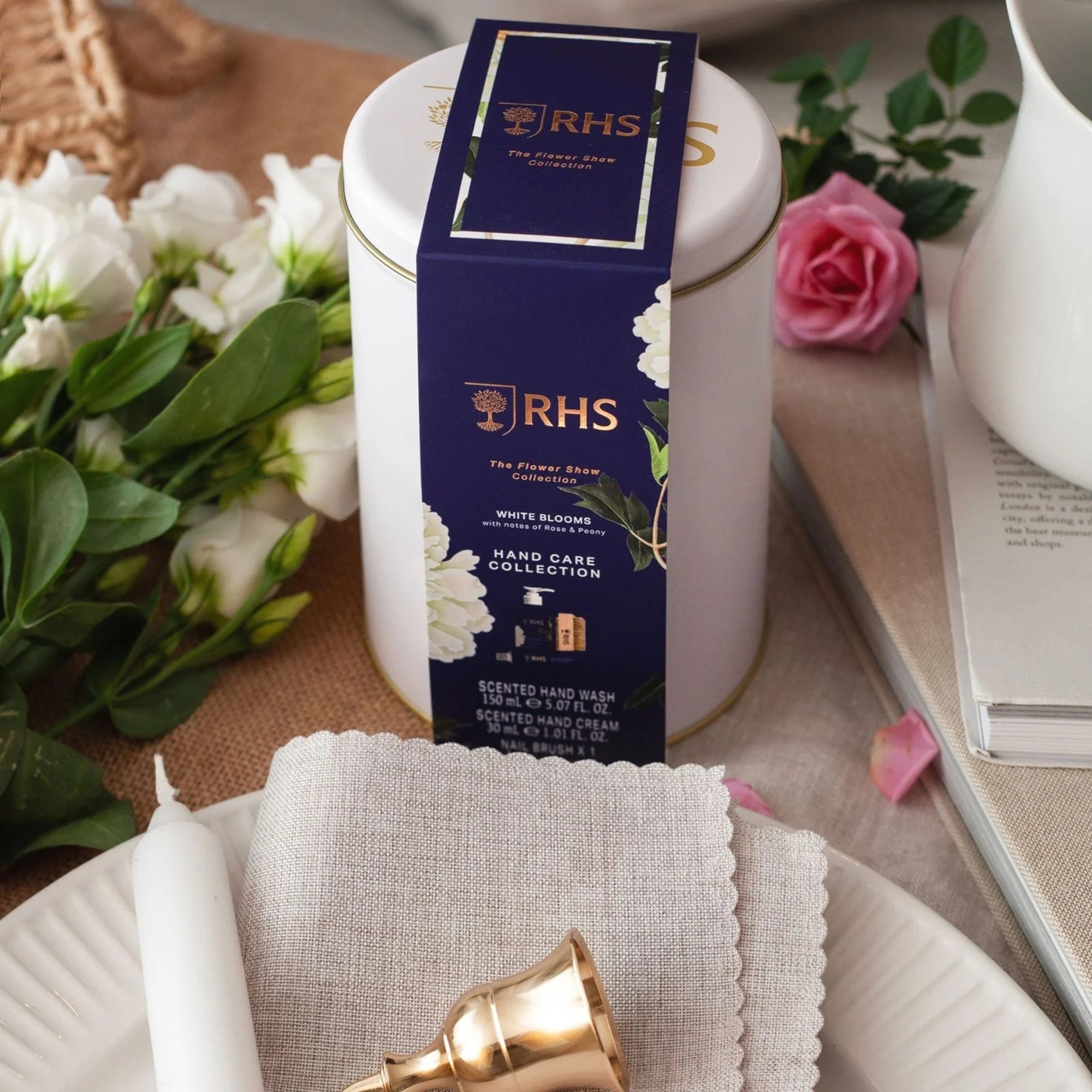 150+30 ML Somerset RHS Set de ingrijire mani The Flower Show Collection 2 of 3 Set de ingrijire mani The Flower Show Collection