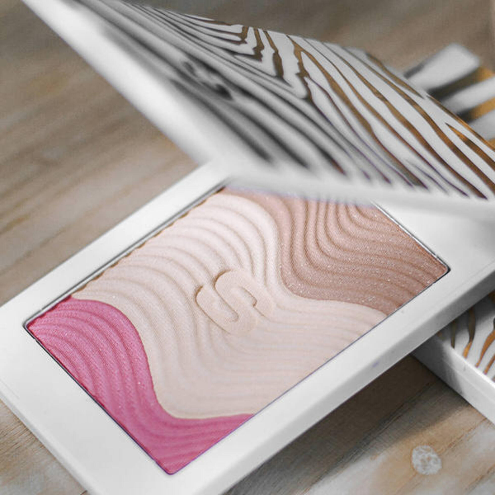 Fard iluminator de obraz Phyto-Touche Sun Glow