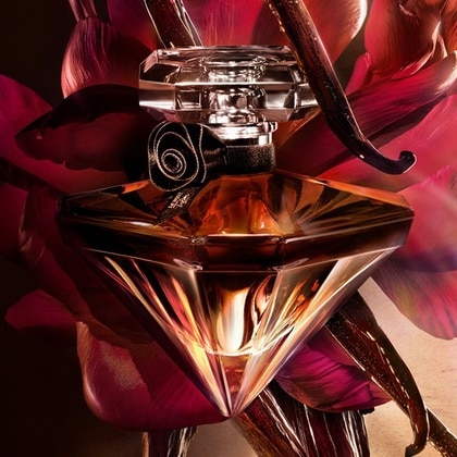 La Nuit Tresor Vanile Noire Apa de Parfum