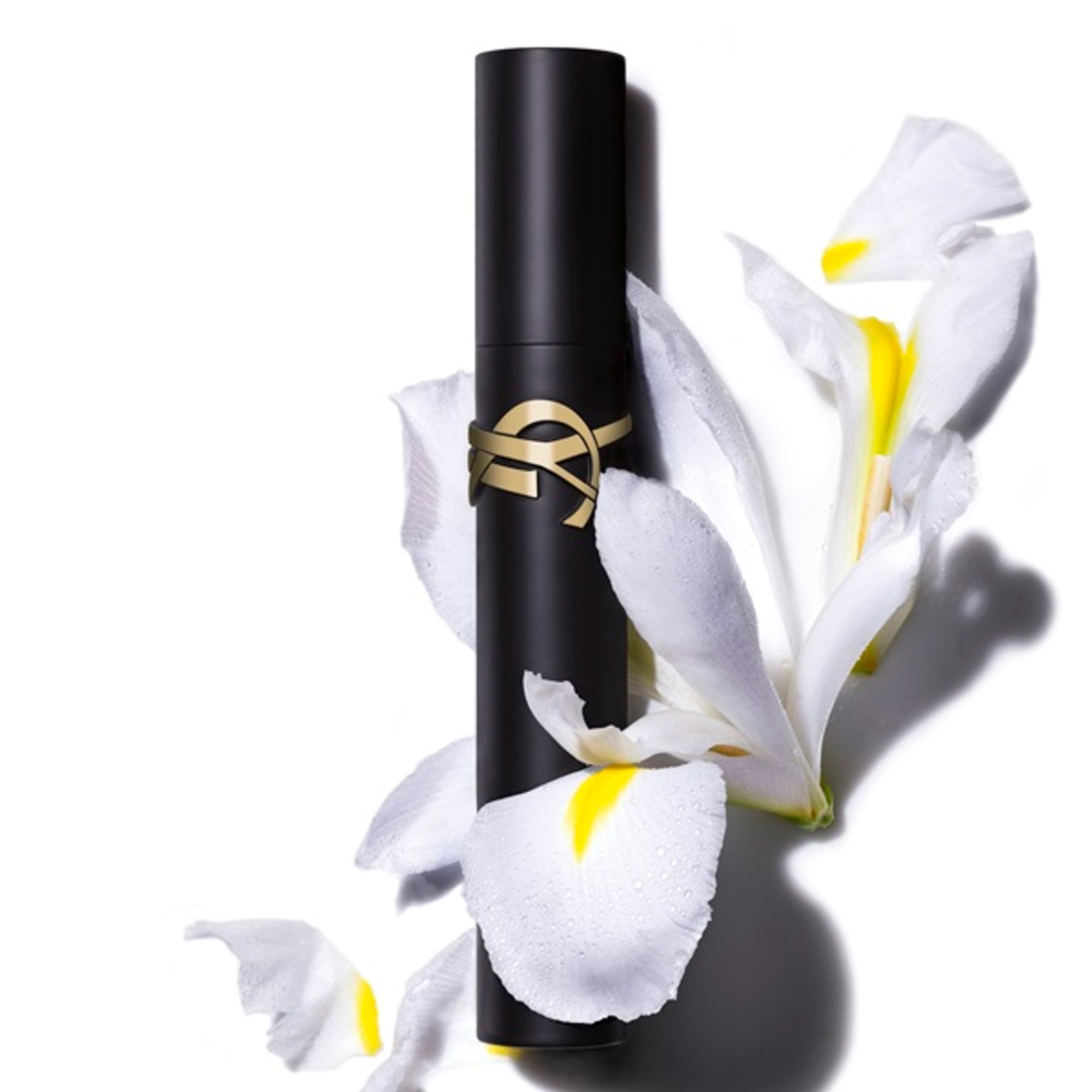 Mascara pentru volum Lash Clash