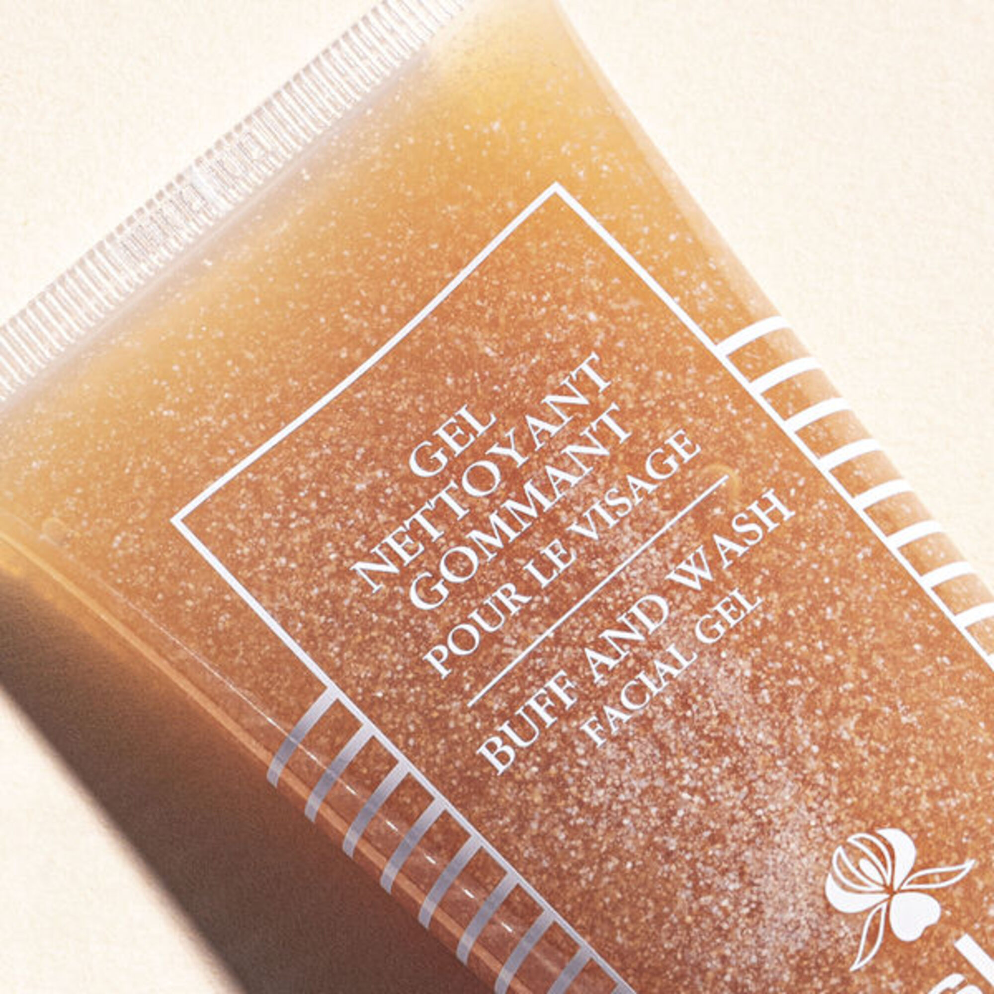 Gel demachiant Nettoyant Gommant