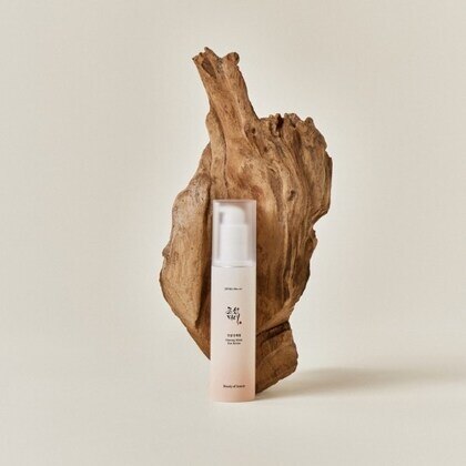 Serum solar pentru fata Ginseng Moist Sun Serum