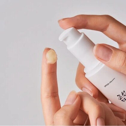 Serum solar pentru fata Ginseng Moist Sun Serum