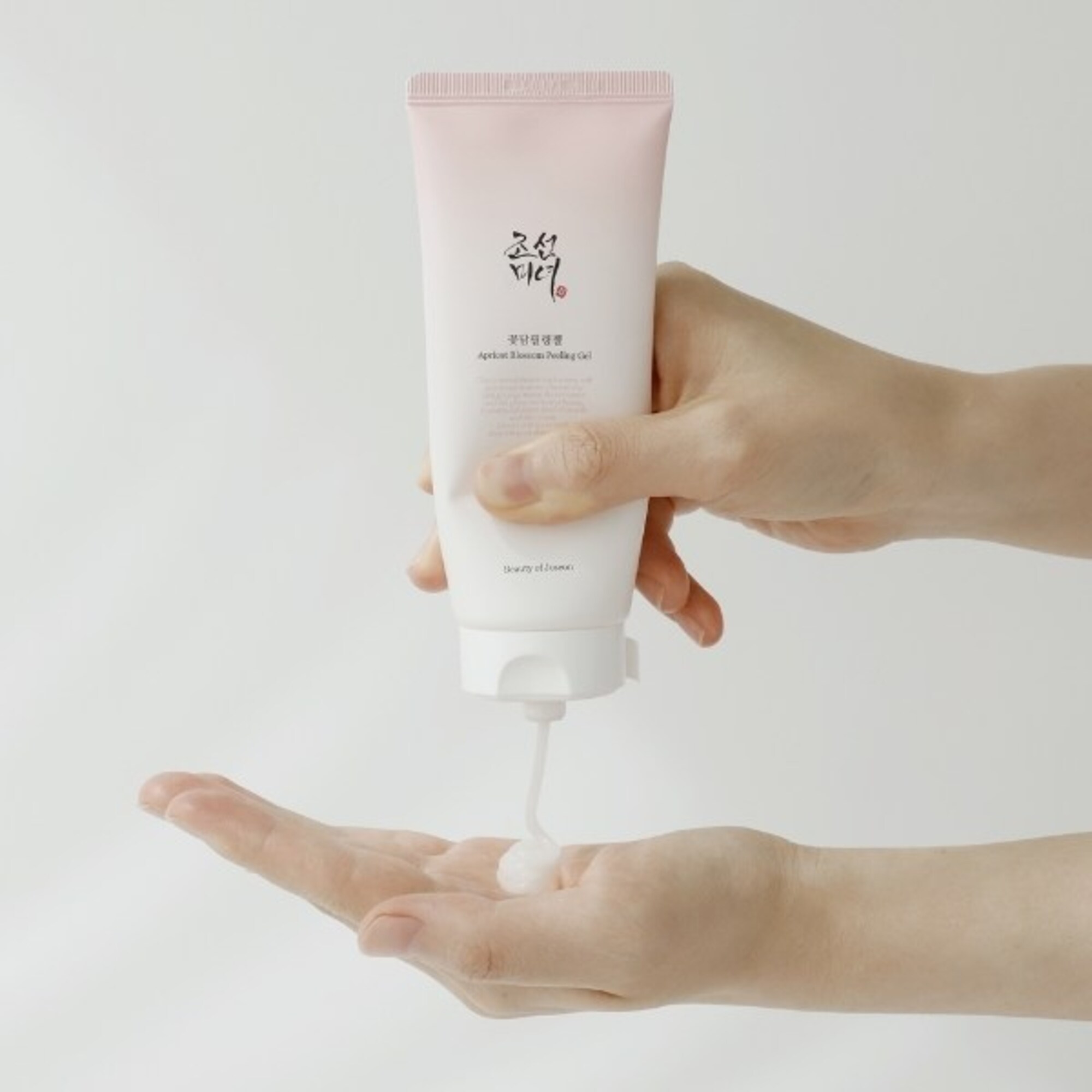 Gel Exfoliant pentru fata Apricot Blossom