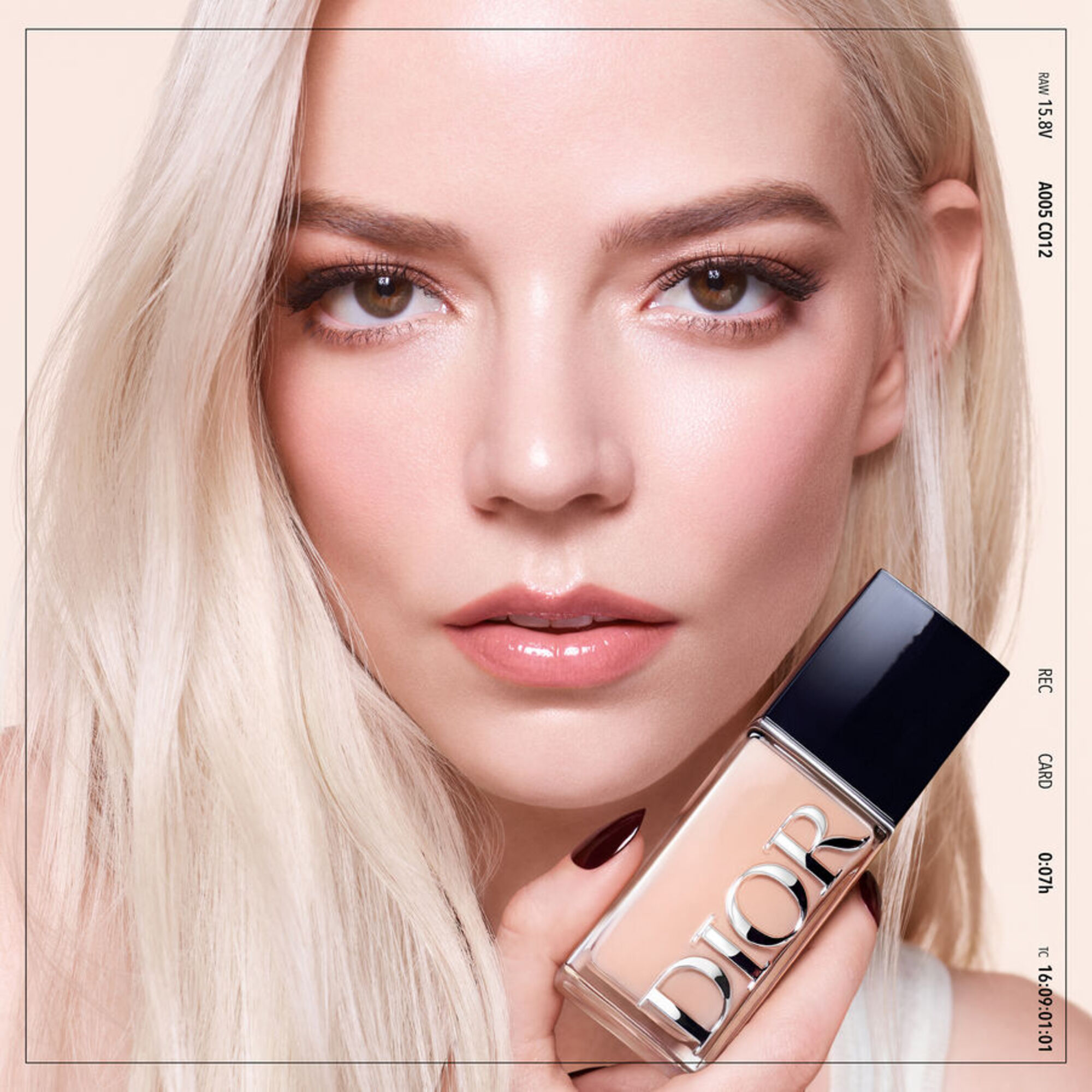  Dior machiaj,make-up,fond de ten,Forever Skin Wear Fond de ten Forever Skin Wear  1 of 7 