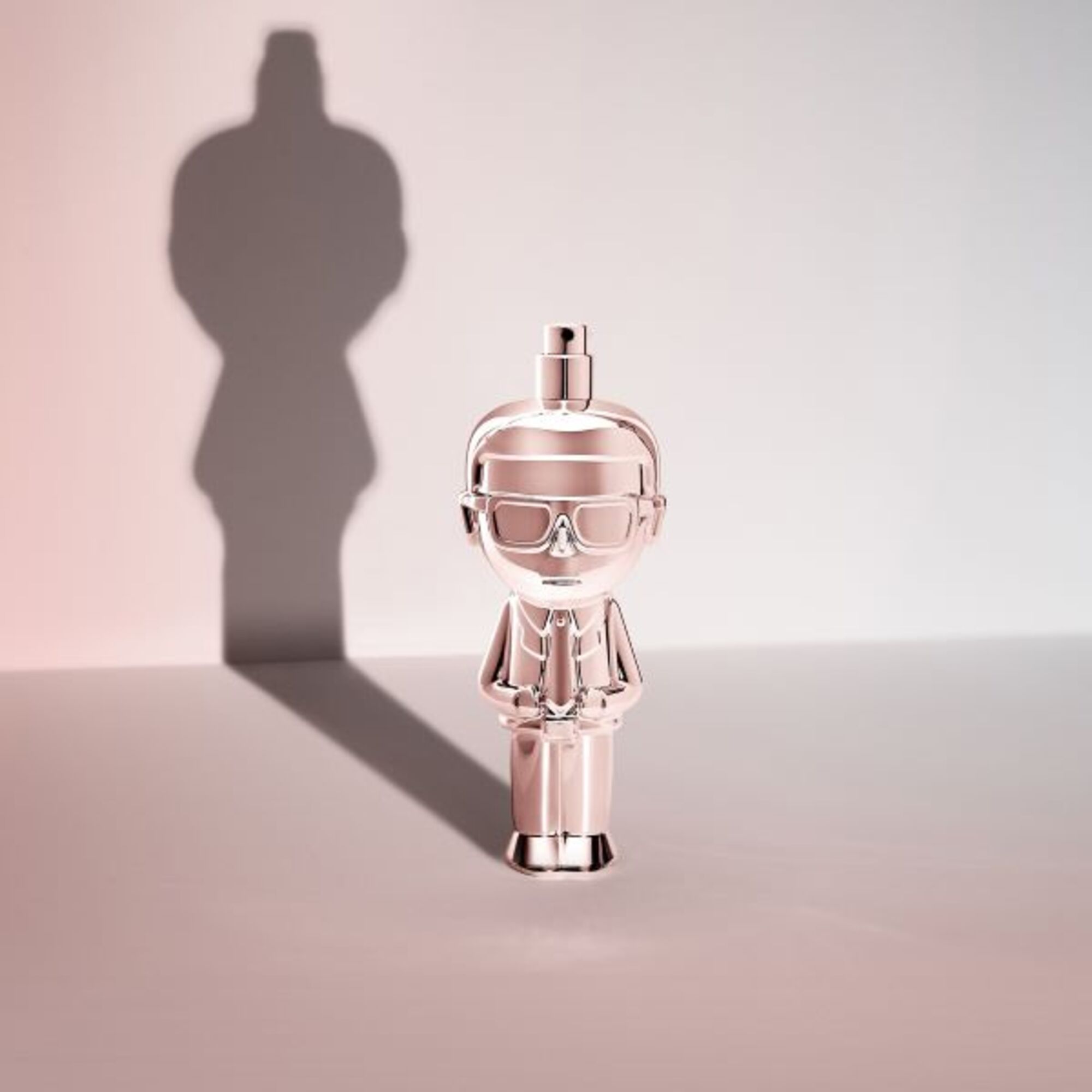 100 ML KARL LAGERFELD IKONIK Ikonik For Femme Apa de Parfum 1 of 6