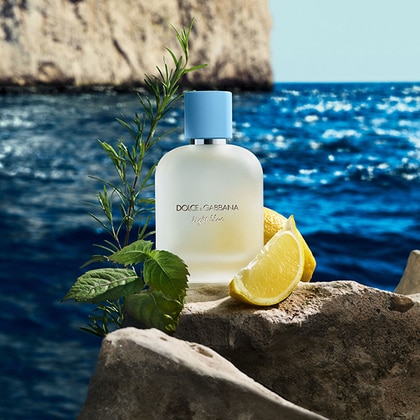 Light Blue Pour Homme Apa de Toaleta