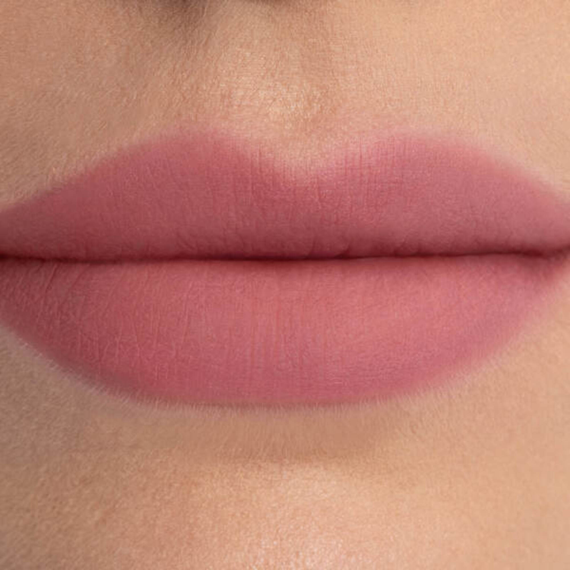 Ruj de buze cu efect mat Lovenude Lip Blusher