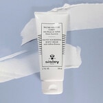 200 ML Sisley VELVET NOURISHING Lotiune de corp cu flori de Sofran  3 of 4 Lotiune de corp cu flori de Sofran