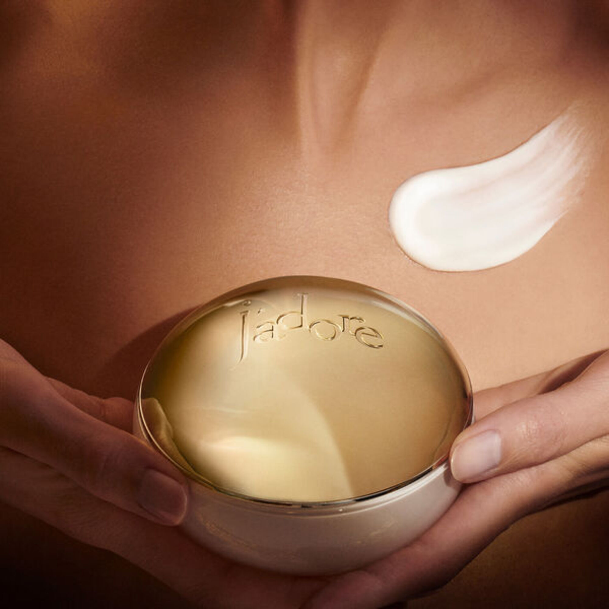 Crema parfumata pentru corp Les Adorables