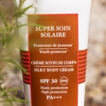 200 ML Sisley SUPER SOIN SOLAIRE Crema solara pentru corp SPF30 Super Soin Solaire  1 of 2 Crema solara pentru corp SPF30 Super Soin Solaire
